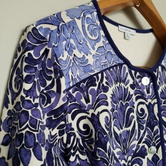 Isaac Mizrahi Floral Print Cardigan Blue Size Medium – Button Front Knit Top - Picture 11 of 14